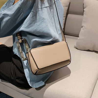 Yangqi network red packet popular female bag new 2019 Korean fashion shoulder bag wild ins vintage crossbody bag
Yangqi network red packet popular female bag new 2019 Korean fashion shoulder bag wild ins vintage crossbody bag