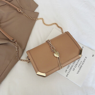 Senior sense small bag female 2019 new wave Korean version of the foreign simple shoulder bag fashion temperament wild small square bag
Senior sense small bag female 2019 new wave Korean version of the foreign simple shoulder bag fashion temperament wild small square bag