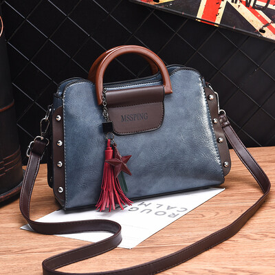 Womens fashion chic retro European&American atmosphere portable bag Joker shoulder bag slung bag
Womens fashion chic retro European&American atmosphere portable bag Joker shoulder bag slung bag