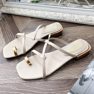 Sandals Girls Summer Hundred Sets of Korean Edition Outside Wear Toe-clipping Coarse-heeled Chic Shoes StudentsMiddle-heeled Fair
Sandals Girls Summer Hundred Sets of Korean Edition Outside Wear Toe-clipping Coarse-heeled Chic Shoes StudentsMiddle-heeled Fair