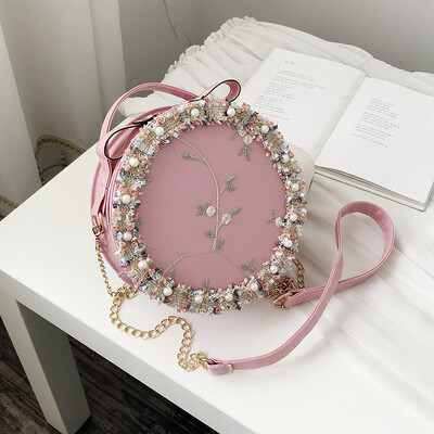 Joker portable small round bag female 2019 new chic embroidered Sen fairy scarlet bag lace chain shoulder bag
Joker portable small round bag female 2019 new chic embroidered Sen fairy scarlet bag lace chain shoulder bag
