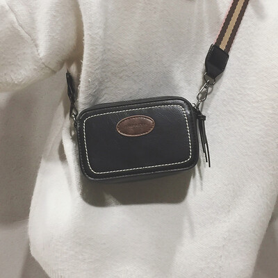 Ins super fire package diagonal cross port wind retro Sen small party bag female 2019 new wave Korean version of the wild Messenger bag
Ins super fire package diagonal cross port wind retro Sen small party bag female 2019 new wave Korean version of the wild Messenger bag