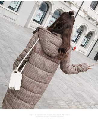 Winter2018 winter cotton-padded jacket womens long style thick plaid hat&hat fashionable down cotton-padded jacket thick coat
Winter2018 winter cotton-padded jacket womens long style thick plaid hat&hat fashionable down cotton-padded jacket thick coat