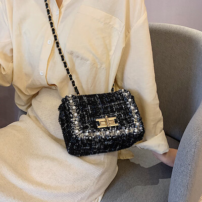 Summer fresh small bag female 2019 new popular girl woolen shoulder bag casual woven chain Messenger bag
Summer fresh small bag female 2019 new popular girl woolen shoulder bag casual woven chain Messenger bag