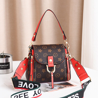 The latest Korean version of ladys handbag is simple&easy to carry with one shoulder&one shoulder
The latest Korean version of ladys handbag is simple&easy to carry with one shoulder&one shoulder