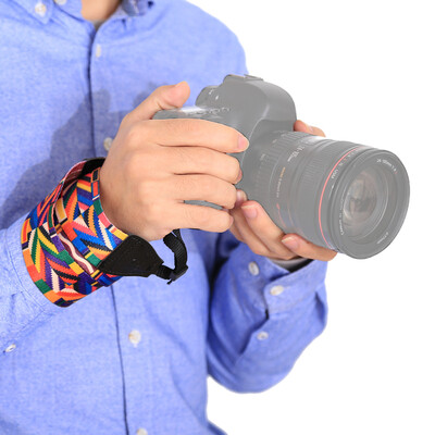 Retro Style Double Cotton Yard Colorful Pattern Shoulder Neck Strap Camera Strap Bags Wristband for Canon SLR DSLR Cameras PU6009
Retro Style Double Cotton Yard Colorful Pattern Shoulder Neck Strap Camera Strap Bags Wristband for Canon SLR DSLR Cameras PU6009