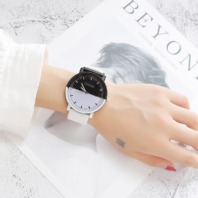 Korean fashion belt watch female student trend mens belt watch ladies watch mens couple quartz watch Im a boy
Korean fashion belt watch female student trend mens belt watch ladies watch mens couple quartz watch Im a boy