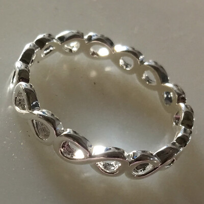 2019 New Creative Infinity 8 Word Shape Ring For Women Wedding Jewelry Silver Gold Rose Gold Color Ring
2019 New Creative Infinity 8 Word Shape Ring For Women Wedding Jewelry Silver Gold Rose Gold Color Ring