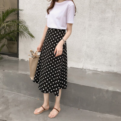 Red Black Polka Dot Women Skirt Long Autumn Summer Chic Vacation Boho Beach Skirts High Waist Elastic Female Retro Skirt
Red Black Polka Dot Women Skirt Long Autumn Summer Chic Vacation Boho Beach Skirts High Waist Elastic Female Retro Skirt