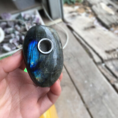 100 Natural Quartz crystal Greenstone Smoking Elliptical Pipe Simple Fashionable Cigarette Holder Labradorite Stone
100 Natural Quartz crystal Greenstone Smoking Elliptical Pipe Simple Fashionable Cigarette Holder Labradorite Stone