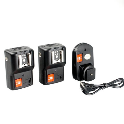 Andoer PT-04GY 4 Channels Wireless Remote Speedlite Flash Trigger Universal 1 Transmitter & 2 Receivers for Canon Nikon Pentax Oly
Andoer PT-04GY 4 Channels Wireless Remote Speedlite Flash Trigger Universal 1 Transmitter & 2 Receivers for Canon Nikon Pentax Oly