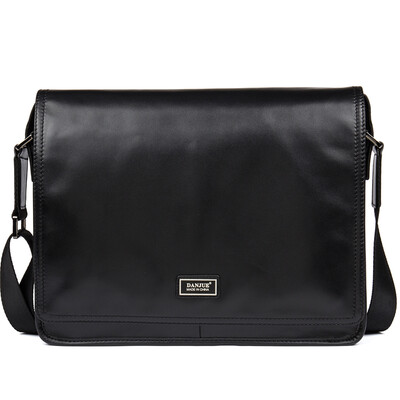 DANJUE Fashion Men briefcase Genuine Leather Brand Business Bag Male High Quality Men Messenger Bag Black Cover Shoulder Bag
DANJUE Fashion Men briefcase Genuine Leather Brand Business Bag Male High Quality Men Messenger Bag Black Cover Shoulder Bag