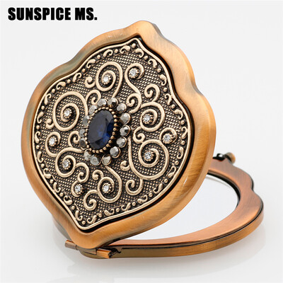 Ethnic Makeup Mirror Turkish Women Retro Embossed Resin Metal Portable Mirror AntiqueCopper Vintage Cosmetic Mirror Body Jewelry
Ethnic Makeup Mirror Turkish Women Retro Embossed Resin Metal Portable Mirror AntiqueCopper Vintage Cosmetic Mirror Body Jewelry