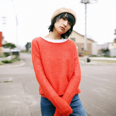 And with pure Raincun C6135 mohair sweater female hollow straight sleeve wool red sweater C6135R0L
And with pure Raincun C6135 mohair sweater female hollow straight sleeve wool red sweater C6135R0L