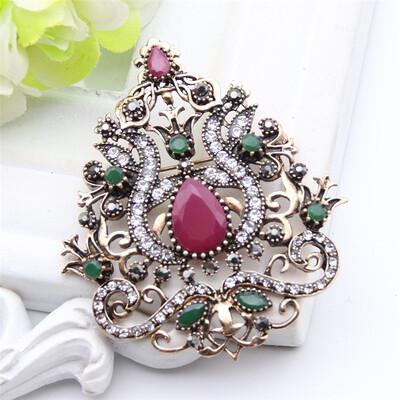 Ethnic Arabesque Flower Brooches Turkish Jewelry Women Retro Gold Color Water Drop Resin Rhinestone Broches Brooch Hijab Pin
Ethnic Arabesque Flower Brooches Turkish Jewelry Women Retro Gold Color Water Drop Resin Rhinestone Broches Brooch Hijab Pin