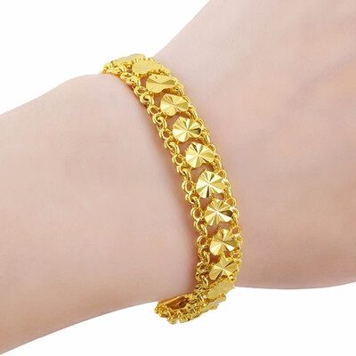 Gorgeous Love Heart Link Bracelet 18K Yellow Gold Filled Newest Charm Womens Bracelet & Bangle Drop Shipping
Gorgeous Love Heart Link Bracelet 18K Yellow Gold Filled Newest Charm Womens Bracelet & Bangle Drop Shipping