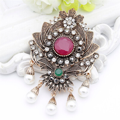 Vintage Bohemia Flower Bead Brooch Pins Antique Gold Color Round Resin Dangle Brooches Broches Women Scarf Hijab Wedding Jewelry
Vintage Bohemia Flower Bead Brooch Pins Antique Gold Color Round Resin Dangle Brooches Broches Women Scarf Hijab Wedding Jewelry