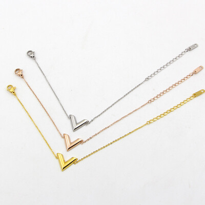 Korean V Letter Bracelet Women Fashion Titanium Steel 14k Rose Gold Jewelry Anti-Fade
Korean V Letter Bracelet Women Fashion Titanium Steel 14k Rose Gold Jewelry Anti-Fade