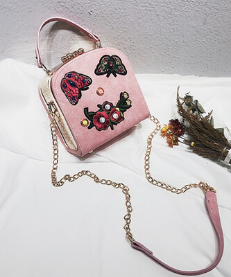 Fashion Women Designer Flower pearl Handbags butterfly Girls Chain Luxury Handbag Shoulder Bags Ladies Messenger Crossbody Bag
Fashion Women Designer Flower pearl Handbags butterfly Girls Chain Luxury Handbag Shoulder Bags Ladies Messenger Crossbody Bag