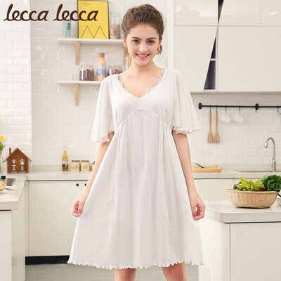 Lecca lecca nightdress female spring&autumn V tie chest pad lotus leaf sleeve skirt pajamas female sweet home service LC182MB-WL329 beige s
Lecca lecca nightdress female spring&autumn V tie chest pad lotus leaf sleeve skirt pajamas female sweet home service LC182MB-WL329 beige s