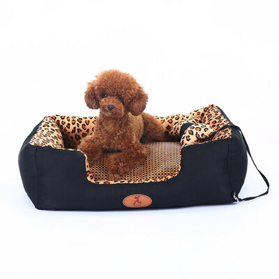 Huapeng pet hoopet leopard small dog autumn&winter kennel cat nest Teddy VIP washable pet nest Alaska dog supplies 60CM
Huapeng pet hoopet leopard small dog autumn&winter kennel cat nest Teddy VIP washable pet nest Alaska dog supplies 60CM