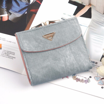 Korean version of Lady wallet fashion bag printing trend short money leisure vertical Joker card girl
Korean version of Lady wallet fashion bag printing trend short money leisure vertical Joker card girl