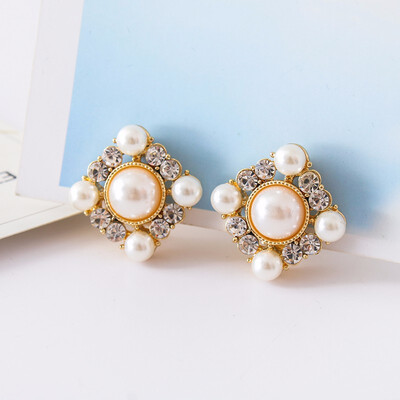 2019 New Design Double Round Shape Rhinestone Clip on Earrings Without Piercing Fashion Simulated Pearl Ear Clip 
2019 New Design Double Round Shape Rhinestone Clip on Earrings Without Piercing Fashion Simulated Pearl Ear Clip