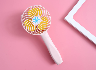 USB Fan rechargeable handheld dormitory office desktop portable student portable mini fan silence
USB Fan rechargeable handheld dormitory office desktop portable student portable mini fan silence