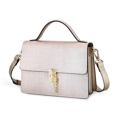Scarecrow MEXICAN handbag bag fashion plaid leather small square bag shoulder diagonal organ bag gold
Scarecrow MEXICAN handbag bag fashion plaid leather small square bag shoulder diagonal organ bag gold