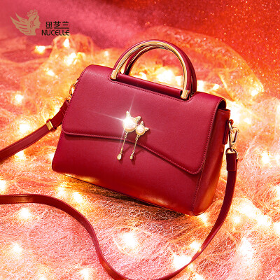 New Zealand NUCELLE bag female bag handbag lady shoulder Korean version of the slung small square bag trend mobile phone bag 999 wine red
New Zealand NUCELLE bag female bag handbag lady shoulder Korean version of the slung small square bag trend mobile phone bag 999 wine red