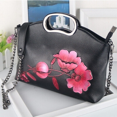 Genuine Leather Retro Bags Women First layer cowhide Luxury Handbag Female Flower Embossed Messneger Bag Brand Chain Leisure Totes
Genuine Leather Retro Bags Women First layer cowhide Luxury Handbag Female Flower Embossed Messneger Bag Brand Chain Leisure Totes