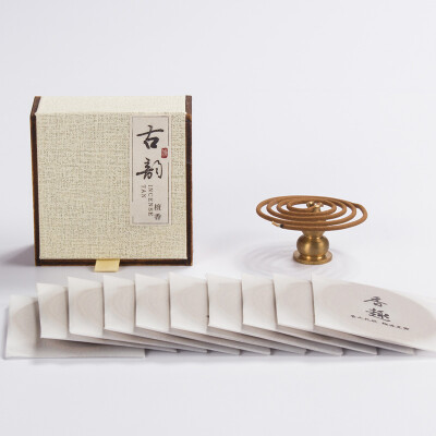 Jun dishes ancient rhyme sandalwood incense natural incense wooden box Shenxiang plate incense to send the brook plum green incense burner
Jun dishes ancient rhyme sandalwood incense natural incense wooden box Shenxiang plate incense to send the brook plum green incense burner