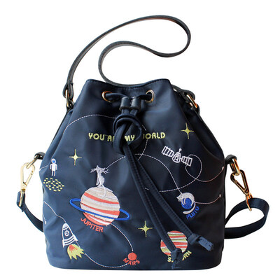 Flower princess animal planet embroidery coveted shoulder buckets package Oxford nylon handbags 1611ST008 blue
Flower princess animal planet embroidery coveted shoulder buckets package Oxford nylon handbags 1611ST008 blue