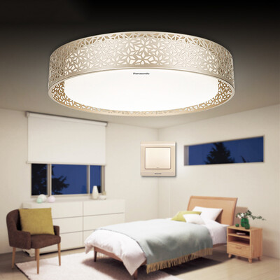 Panasonic Ceiling light LED remote control dimming color living room bedroom lamp gold iron decorative frame HHLAZ1821
Panasonic Ceiling light LED remote control dimming color living room bedroom lamp gold iron decorative frame HHLAZ1821