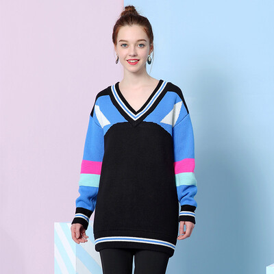 Mark Huafei Women 2017 spring&summer new V-neck sweater in the long section of the striped sweater black
Mark Huafei Women 2017 spring&summer new V-neck sweater in the long section of the striped sweater black