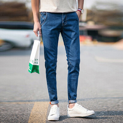 Law Kun jeans male Korean version of the simple feet cowboy trousers QT1107-K1008 dark blue 31
Law Kun jeans male Korean version of the simple feet cowboy trousers QT1107-K1008 dark blue 31