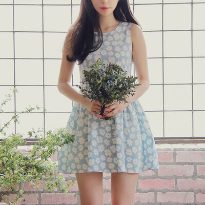 Лонгвью Женщины Корейский небольшой свежие цветы жилет юбка платье Тонкая талия цветочные юбка LWQZ172108 синий M
Лонгвью Женщины Корейский небольшой свежие цветы жилет юбка платье Тонкая талия цветочные юбка LWQZ172108 синий M