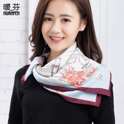Warm Fen NuanFen TS661WJP scarf female Korean version of the carriage small square scarf small silk spring&summer fashion fashion wild scarf scarf scarf blue&orange flowers
Warm Fen NuanFen TS661WJP scarf female Korean version of the carriage small square scarf small silk spring&summer fashion fashion wild scarf scarf scarf blue&orange flowers