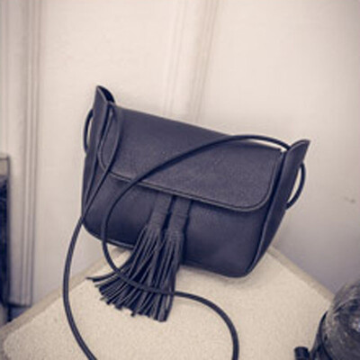 Tassel bag fashion simple retro leather dumplings handbags small square bag as gift for women
Tassel bag fashion simple retro leather dumplings handbags small square bag as gift for women