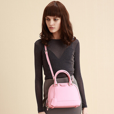 DISSONA Europe&America simple shell bag handbag atmospheric commuter shoulder bag 8154A16131R02 pink
DISSONA Europe&America simple shell bag handbag atmospheric commuter shoulder bag 8154A16131R02 pink