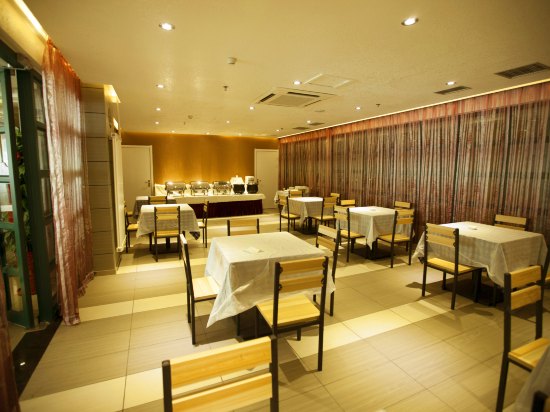 速8酒店(平凉新民路店)
