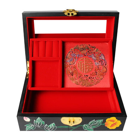 Nine-color jiucai jewelry box Pingyao push light lacquerware Hand-made collections for women’s day gifts Push light lacquer jewellery box Shanxi specialty products in full bloom with black background Nine-color jiucai jewelry box Pingyao push light lacquerware Hand-made collections for women’s day gifts Push light lacquer jewellery box Shanxi specialty products in full bloom with black background