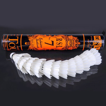 Yashilong RSL badminton training game training ball is stable and resistant to play RSL7 77-speed duck feather 12 packs/bucket Yashilong RSL badminton training game training ball is stable and resistant to play RSL7 77-speed duck feather 12 packs/bucket