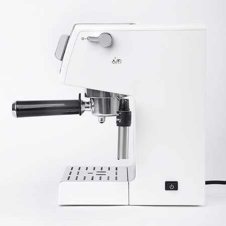 Delonghi coffee machine Fun enjoy series semi-automatic coffee machine espresso household pump pressure adjustable milk froth system ECP35.31.W white Delonghi coffee machine Fun enjoy series semi-automatic coffee machine espresso household pump pressure adjustable milk froth system ECP35.31.W white