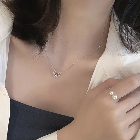 YYEU 925 Silver Advanced Butterfly Necklace ins niche indifferent style light luxury personality internet celebrity pendant for best friend birthday gift for girlfriend Valentine's Day gift flash diamond butterfly necklace for women YYEU 925 Silver Advanced Butterfly Necklace ins niche indifferent style light luxury personality internet celebrity pendant for best friend birthday gift for girlfriend Valentine's Day gift flash diamond butterfly necklace for women