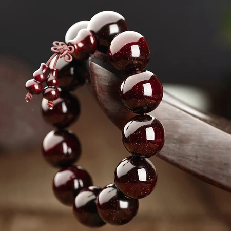 Sandalwood with Venus India Small Leaf Red Sandalwood Bracelet Men's Buddha Bead Bracelet 20mm*12 High Oil Dense Old Material Sandalwood Red Sandalwood Bracelet Wenwan Bracelet Sandalwood with Venus India Small Leaf Red Sandalwood Bracelet Men's Buddha Bead Bracelet 20mm*12 High Oil Dense Old Material Sandalwood Red Sandalwood Bracelet Wenwan Bracelet