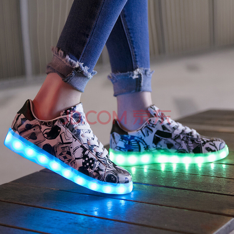 ·ÀË®usb³äµçÆß²Êled·¢¹âЬŮѧÉúÁÁµÆÒ¹¹âЬӫ¹âЬ¹í²½ÎèЬÄаåЬ ÃÔ²ÊºÚ 36