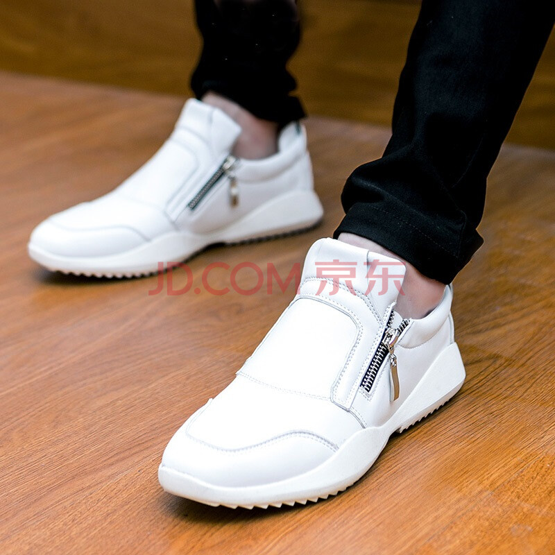 白鞋帮子上的黑道道怎么去除