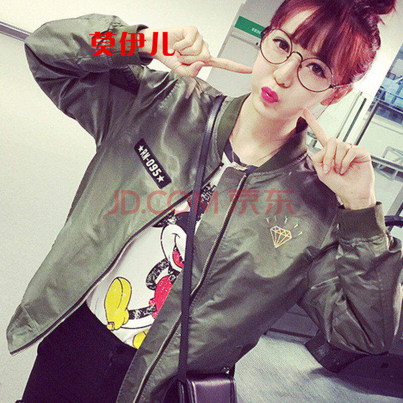 qq情侣头像穿棒球服的