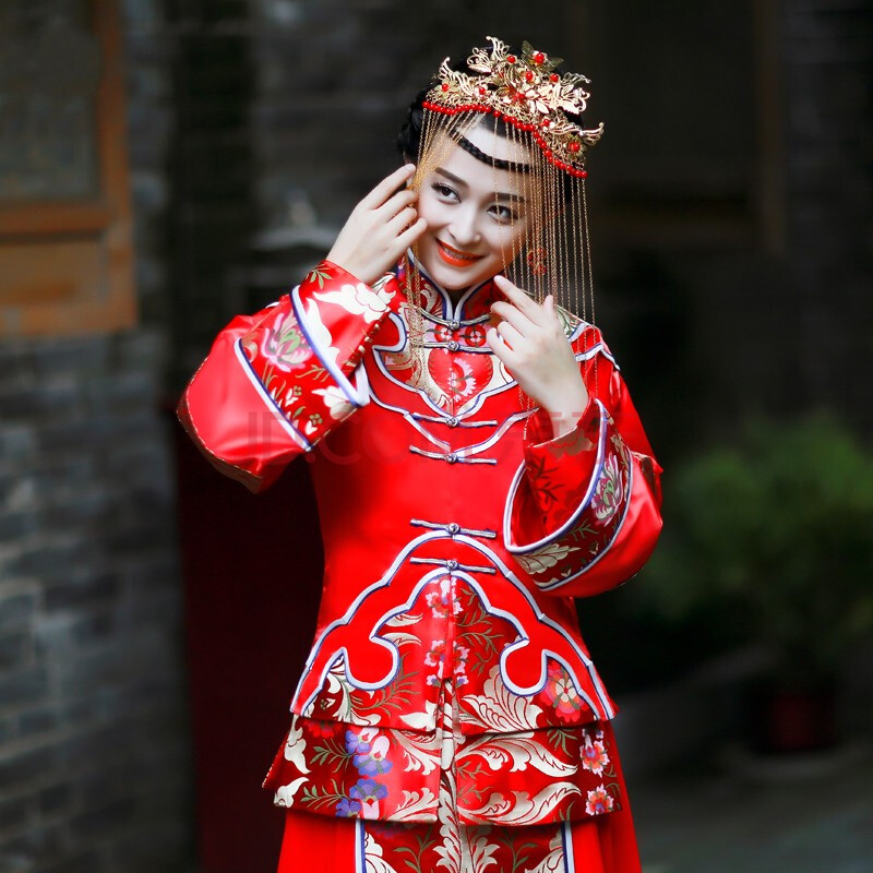 姿色懿沉香古代新娘红装长款长袖改良旗袍名族风新娘套装秀和服新娘图片